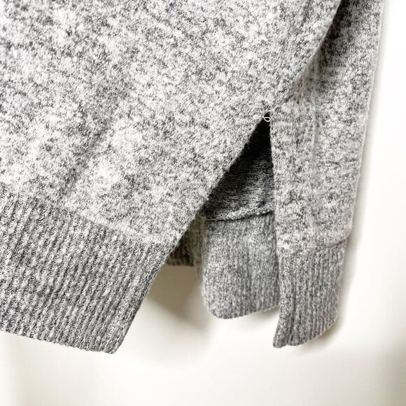 LUCKY BRAND Gray V-Neck Soft Sweater  - Picture 6 of 9